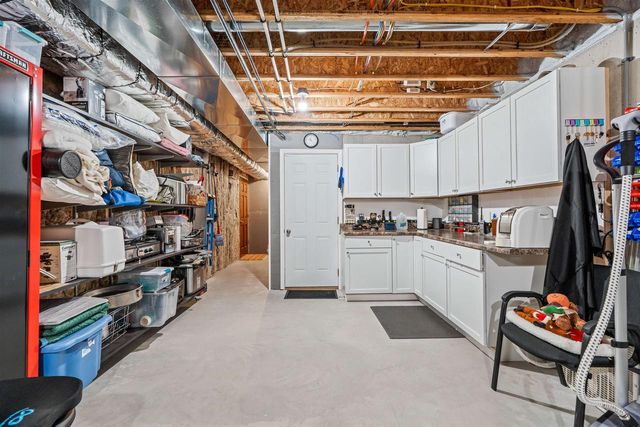 4702 N WREN DRIVE, Appleton, WI 54913