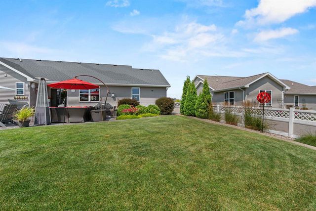 4702 N WREN DRIVE, Appleton, WI 54913