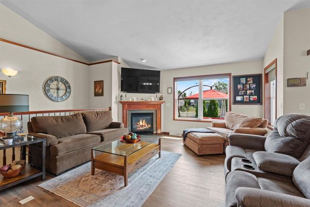 4702 N WREN DRIVE, Appleton, WI 54913