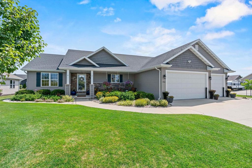 4702 N WREN DRIVE, Appleton, WI 54913