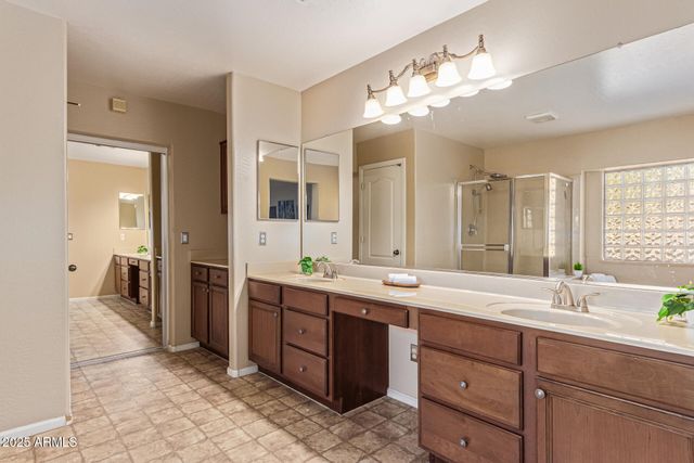 16124 W Shiloh Lane, Goodyear, AZ 85338