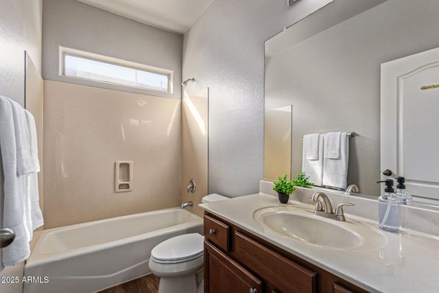 16124 W Shiloh Lane, Goodyear, AZ 85338