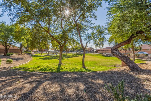16124 W Shiloh Lane, Goodyear, AZ 85338