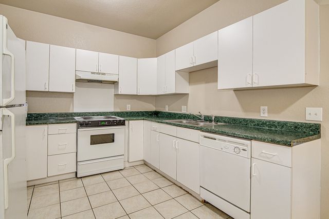 116 Honey Bee Drive, Joshua, TX 76058