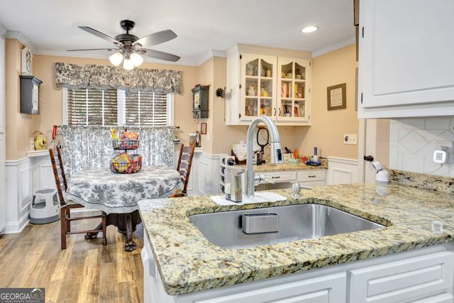 2554 Cedar Way, Loganville, GA 30052