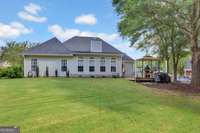 2554 Cedar Way, Loganville, GA 30052