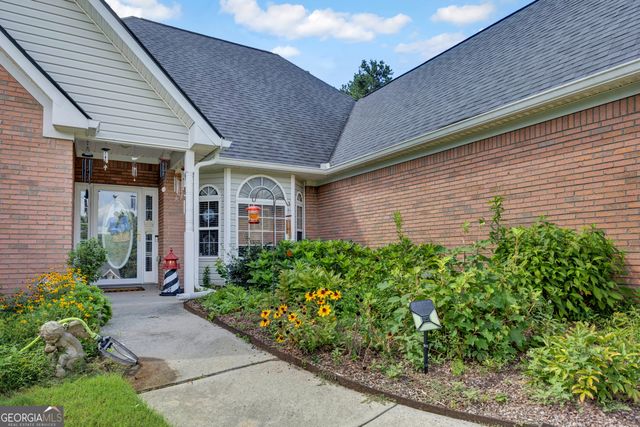 2554 Cedar Way, Loganville, GA 30052