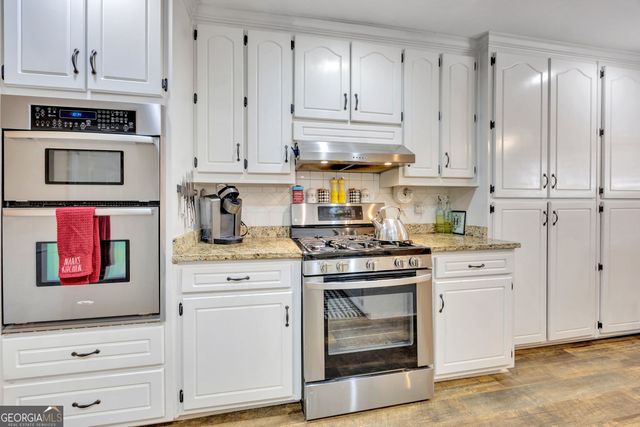 2554 Cedar Way, Loganville, GA 30052