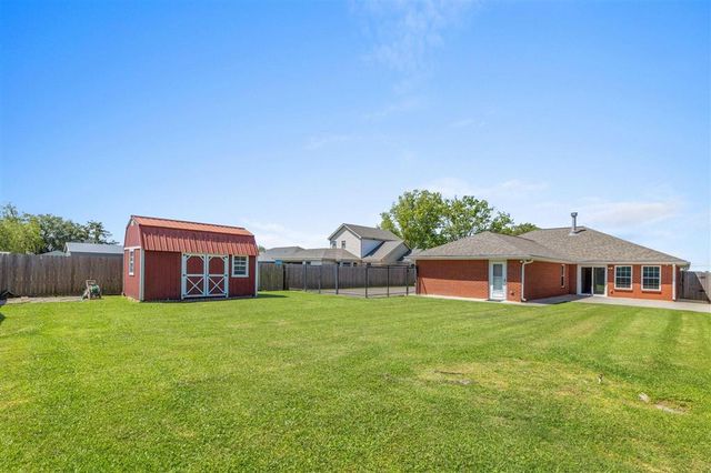 5817 Dundee Street, Lake Charles, LA 70605