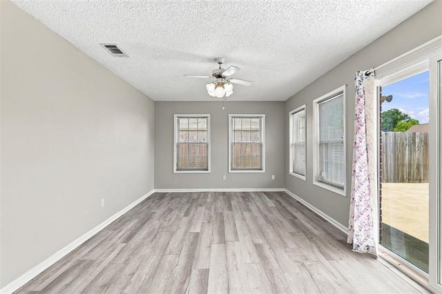 5817 Dundee Street, Lake Charles, LA 70605