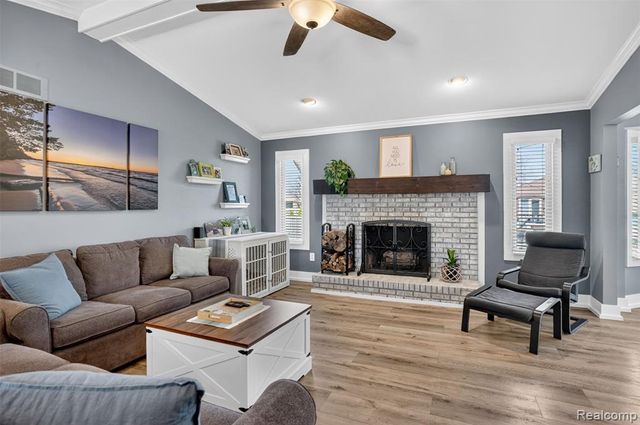 20755 Cannon Drive, Clinton Township, MI 48038