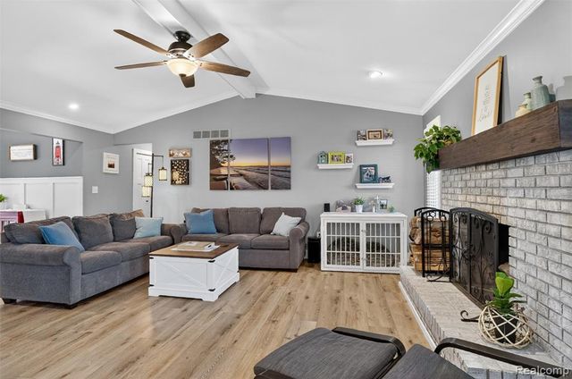 20755 Cannon Drive, Clinton Township, MI 48038