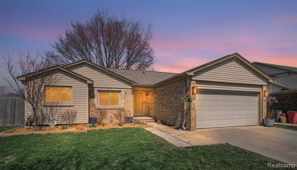 20755 Cannon Drive, Clinton Township, MI 48038