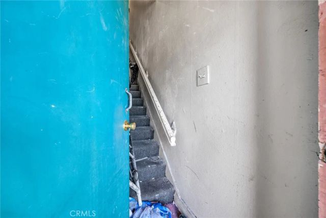 9019 S San Pedro, Los Angeles, CA 90003