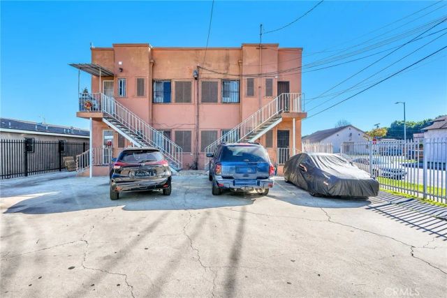 9019 S San Pedro, Los Angeles, CA 90003