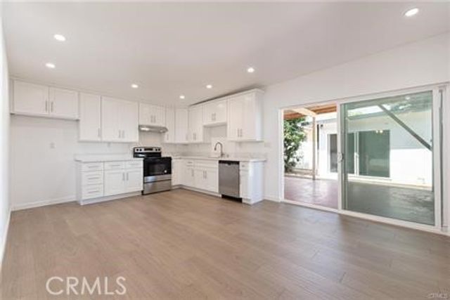 1017 S Washburn, Corona, CA 92882