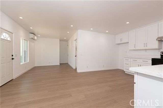 1017 S Washburn, Corona, CA 92882