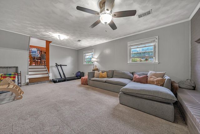 5733 Sierra DR, Roanoke, VA 24012