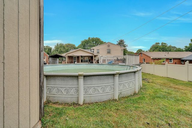 5733 Sierra DR, Roanoke, VA 24012