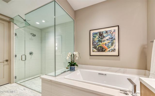 5553 E STELLA Lane, Paradise Valley, AZ 85253