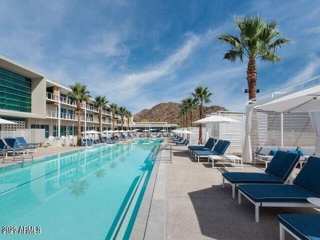 5553 E STELLA Lane, Paradise Valley, AZ 85253