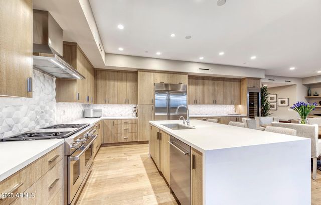 5553 E STELLA Lane, Paradise Valley, AZ 85253