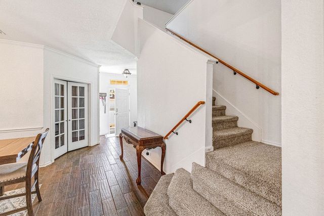 804 Ridge Point Drive, Grand Prairie, TX 75052