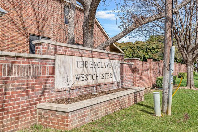 804 Ridge Point Drive, Grand Prairie, TX 75052