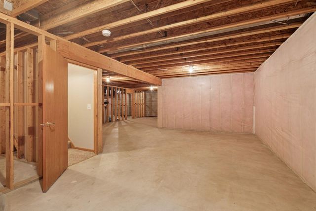 10025 Northwood Lane N, Brooklyn Park, MN 55443