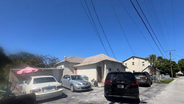 3621 Morton Avenue, West Palm Beach, FL 33405