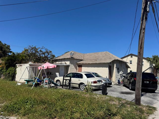 3621 Morton Avenue, West Palm Beach, FL 33405