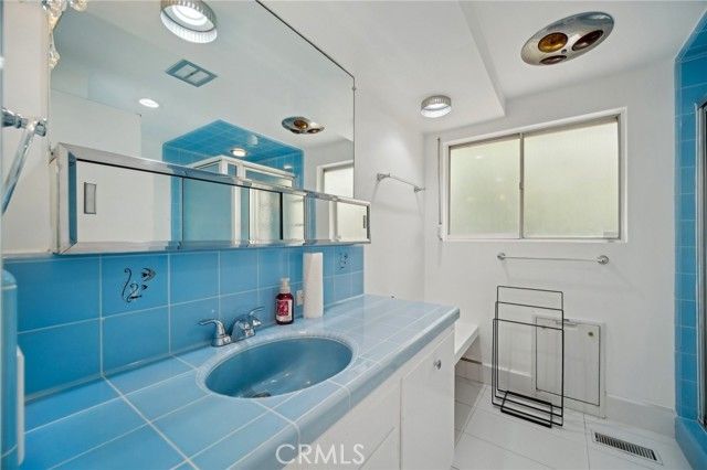 12218 Sarazen Place, Granada Hills (los Angeles), CA 91344