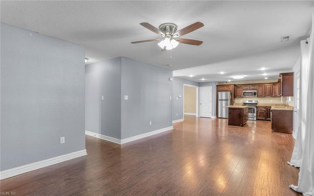 1072 Joyner ST, Norfolk, VA 23513