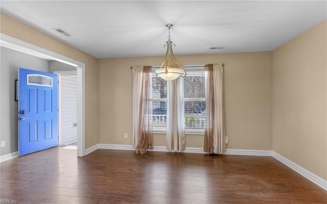 1072 Joyner ST, Norfolk, VA 23513