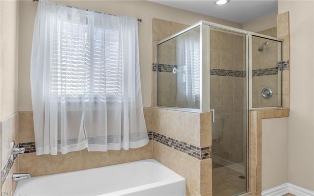 1072 Joyner ST, Norfolk, VA 23513