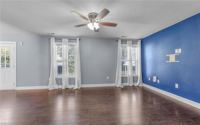 1072 Joyner ST, Norfolk, VA 23513