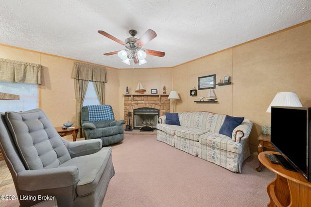 60 Hickory Ln, Clarkson, KY 42726