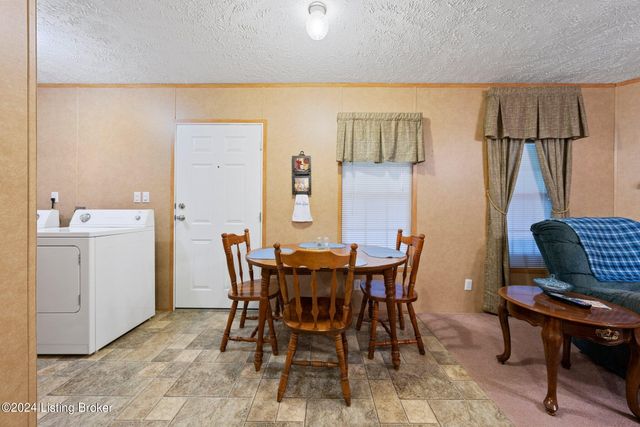 60 Hickory Ln, Clarkson, KY 42726