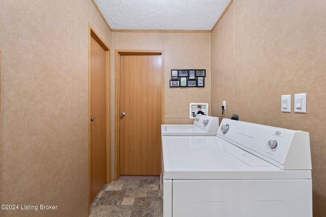 60 Hickory Ln, Clarkson, KY 42726