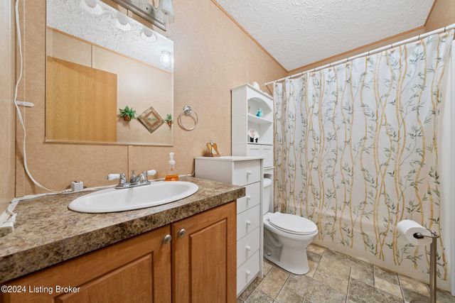 60 Hickory Ln, Clarkson, KY 42726