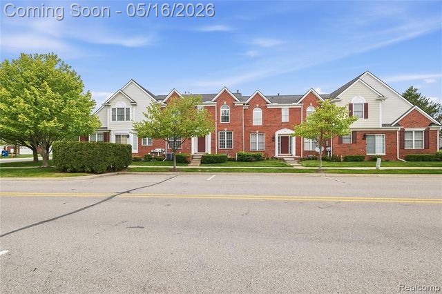 41782 Brownstone Drive, Novi, MI 48377