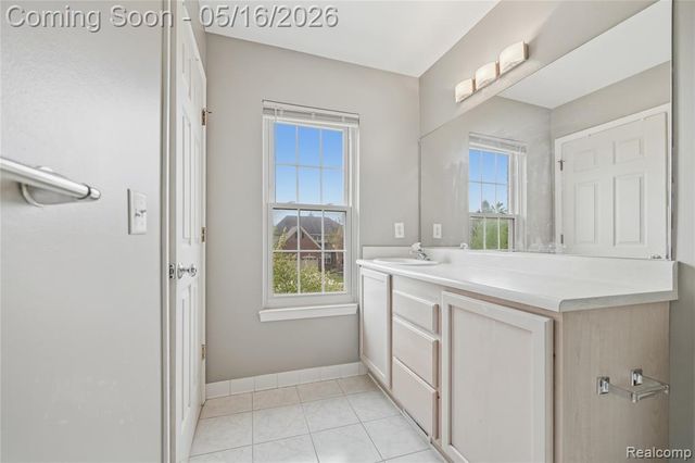 41782 Brownstone Drive, Novi, MI 48377