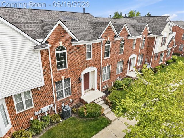 41782 Brownstone Drive, Novi, MI 48377