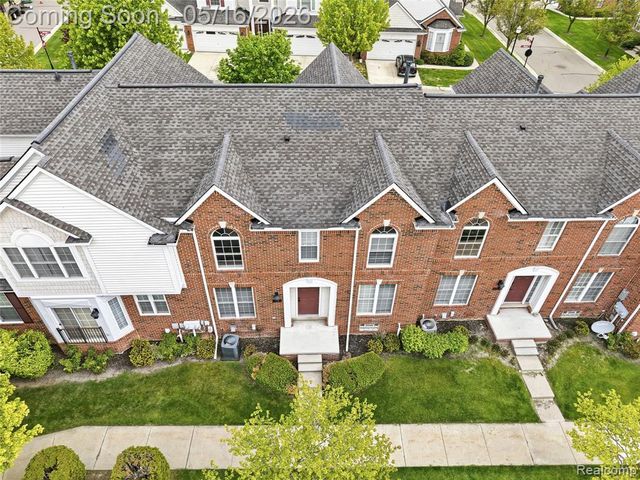 41782 Brownstone Drive, Novi, MI 48377