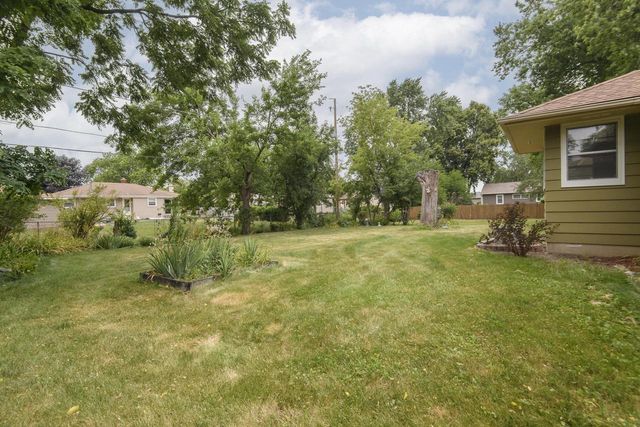 933 Parkview LANE, Mukwonago, WI 53149