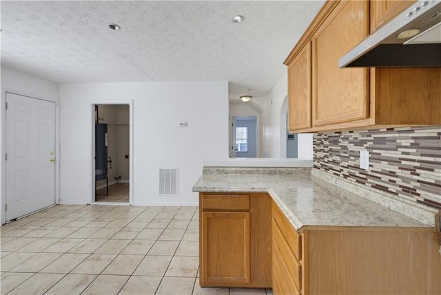 2545 Lake Royale Drive, Riverdale, GA 30296