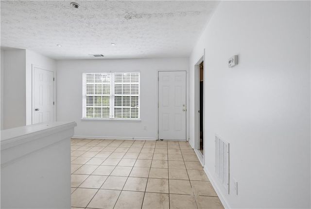 2545 Lake Royale Drive, Riverdale, GA 30296