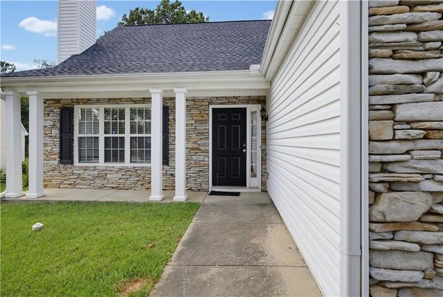2545 Lake Royale Drive, Riverdale, GA 30296