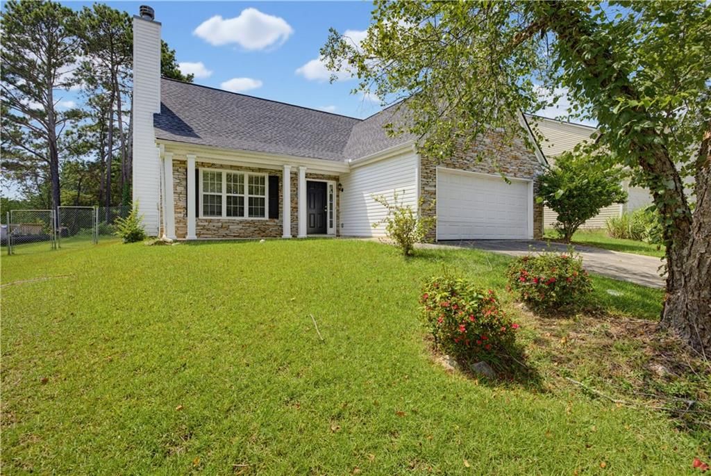 2545 Lake Royale Drive, Riverdale, GA 30296
