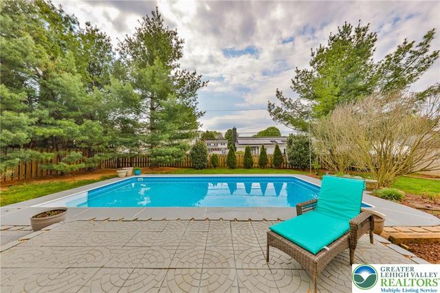 2996 Mosser Drive, Salisbury Twp, PA 18103